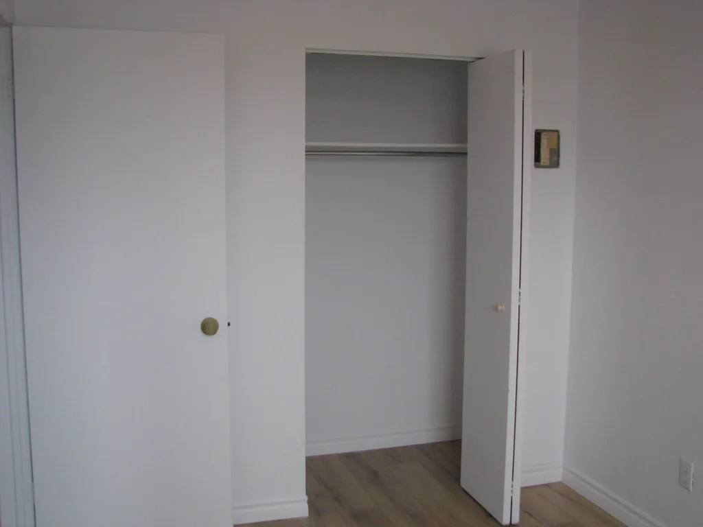 80, DesOblats Ouest, app. 13 — photo 5